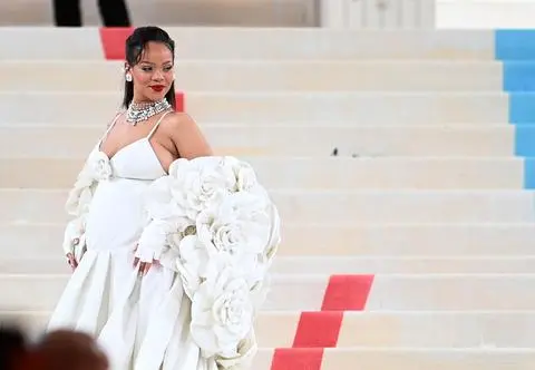 Rihanna pokazała, jak karmi piersią. "To nieprawdopodobne, co potrafi ciało kobiety"