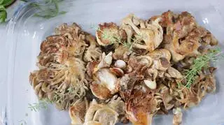 grzyby nadrzewne w marynacie z kiszonych jagód