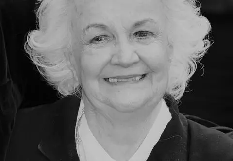 Nie żyje Jean Boht. Ulubienica widzów odeszła w domu opieki w wieku 91 lat