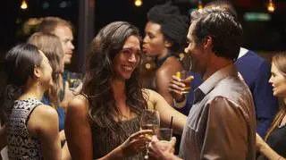 Wieczory zapoznawcze dla singli lepsze niż aplikacje randkowe? "Nie ma rozczarowania"