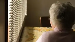 Liczba samobójstw wśród seniorów rośnie. O czym piszą w listach pożegnalnych?