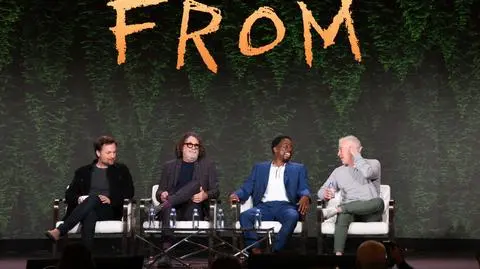 Serial "Stamtąd"- o czym jest i gdzie go obejrzeć?