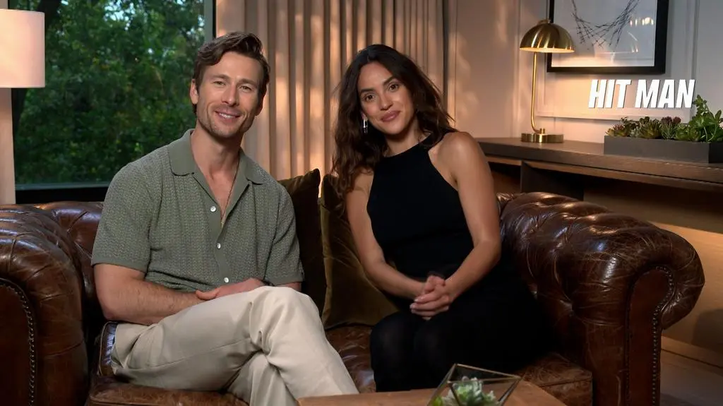 Glen Powell, Adria Arjona