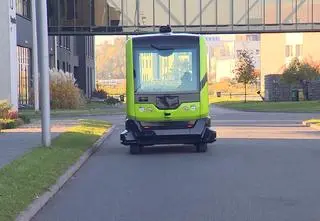 Busy bez kierowcy już w Polsce. "Będą przyjeżdżać w dogodnym momencie"