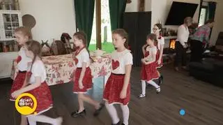 Chlebek z “kotkami” - tajemnice kuchni przednówkowej (napisy)