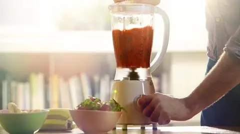 Blender – kielichowy czy ręczny? Wybór maszyny do smoothie