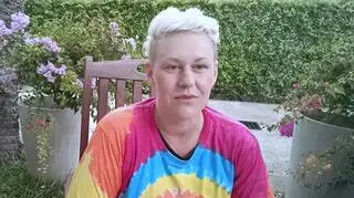 Pokochali życie w Tajlandii. Jak 13-osobowa rodzina Clarke radzi sobie za granicą?