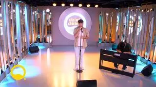 Berre w piosence „Better off alone” 