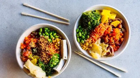 Jak zrobić poke bowl?