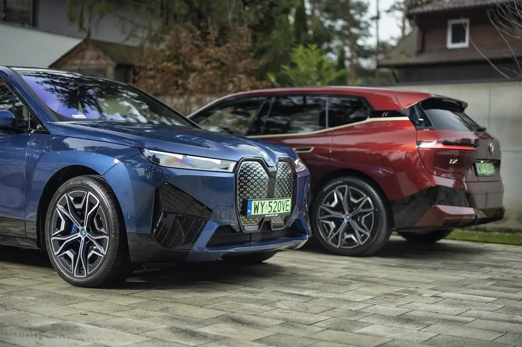 BMW iX