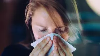 Przewianie wywołuje przeziębienie? Specjalistka obala popularne mity dotyczące zdrowia 