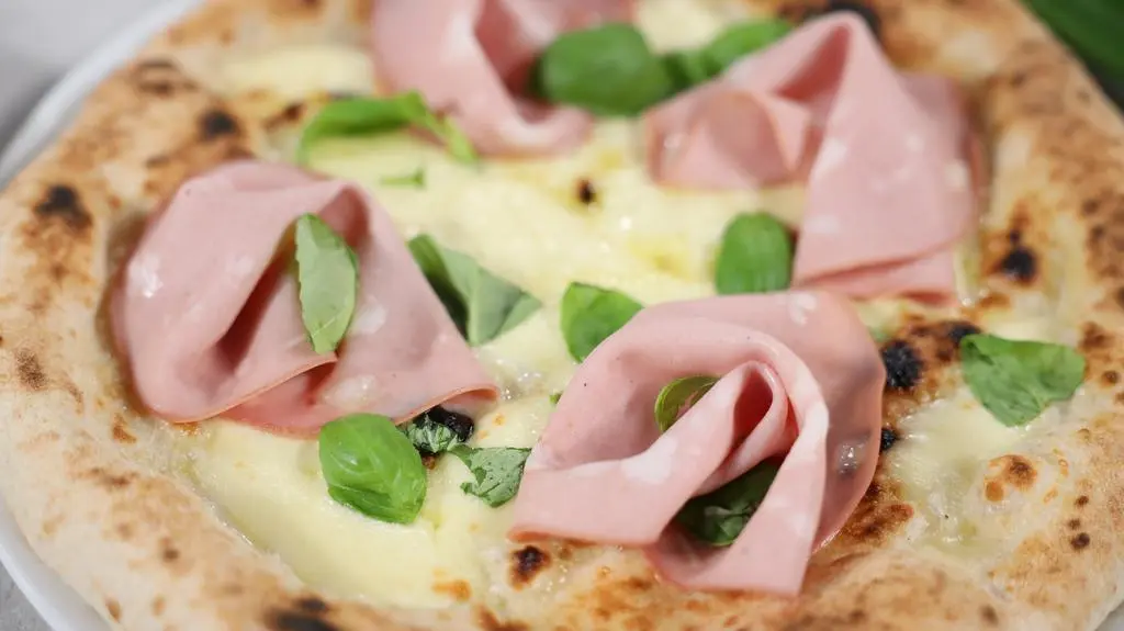 Pizza neapolitańska