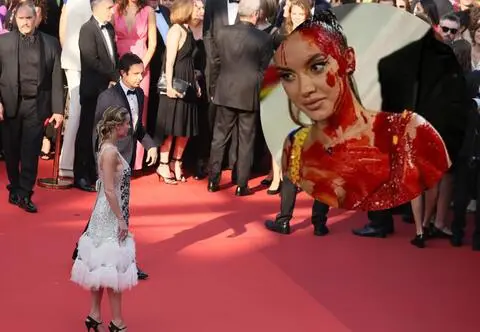 Krew na czerwonym dywanie w Cannes. Pozująca kobieta wywołała zamieszanie