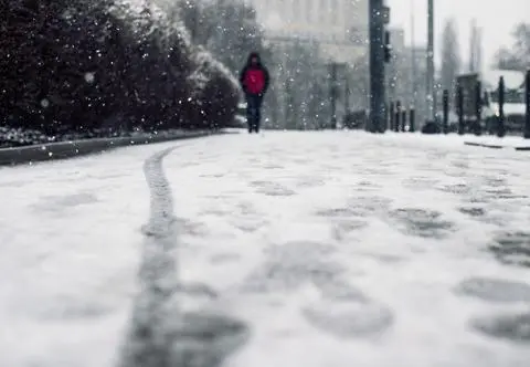 Śnieżyca uderzy w Polskę. Kiedy dotrze niż genueński? 