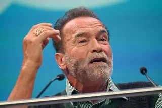 Arnold Schwarzenegger w Auschwitz