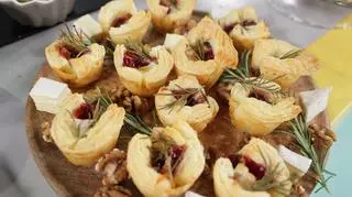 Przekąski z ciasta francuskiego. 