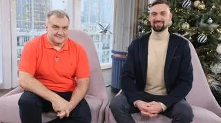 Dzikie zwierzęta coraz częściej przychodzą do miast. Jak się zachować, gdy spotkamy lochę?