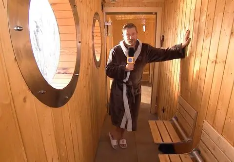 Po Wiśle pływa sauna. Nowa atrakcja w Warszawie