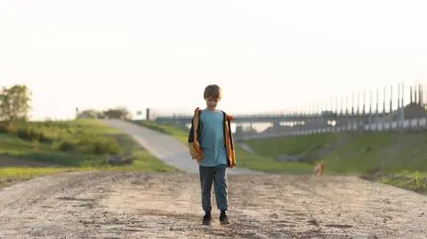 Zostawił 11-letniego syna na autostradzie