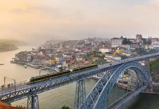 Ponte Dom Luís I - jak powstał wielki most? Historia, ciekawostki, widoki