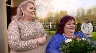 Kinga Zawodnik wyprawiła mamie urodziny. Tort, 55 róż i koncert