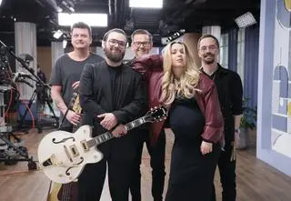 Ciężarna Paula Roma rozpaliła scenę Dzień Dobry TVN utworem "Płonę"