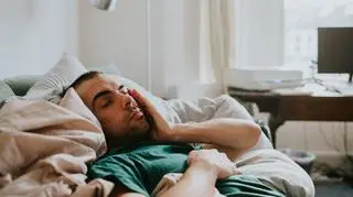 Dlaczego chorujemy przed urlopem? "Perfekcjonizm może zwiększać stres" 