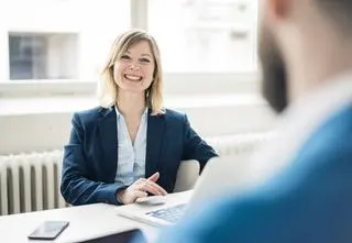 Najgłupsze pytania rekrutacyjne. "Chcą sprawdzić, czy pierzemy mózg w tej samej pralni"