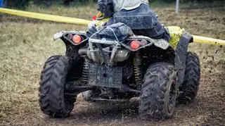 Policjanci ścigali quada. Za kierownicą siedziała nastolatka