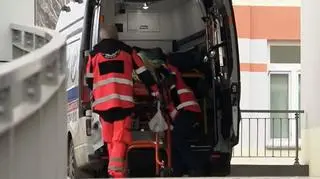 Uwaga! TVN. Pacjent zmarł po dwóch tygodniach od wypisu ze szpitala. Kto zawinił?