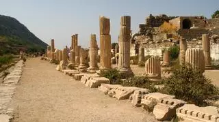 Efez – perła starożytnego świata. Jakie zabytki warto zwiedzić podczas podróży do Efezu?