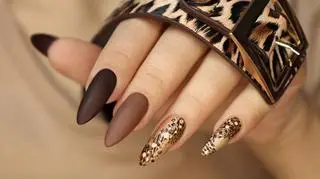 Hot Chocolate Nails. Te paznokcie są hitem na jesień i zimę 2023/2024 