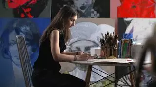 Ilustratorka mody, która czaruje kreską. "Potrafi zrobić 100 rysunków i wszystkie są trafione" 