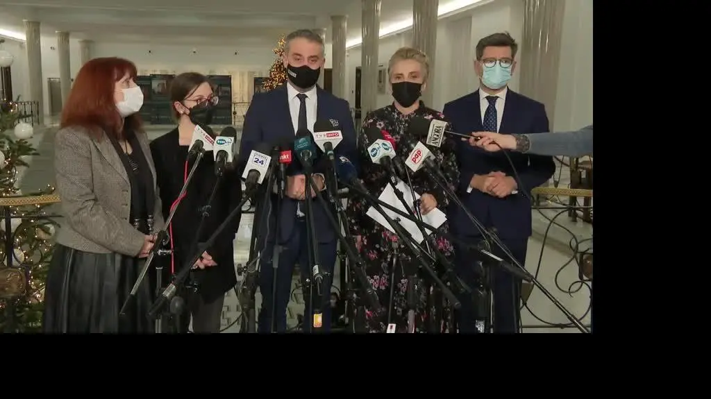PiS przepchnął przez sejm "lex TVN"