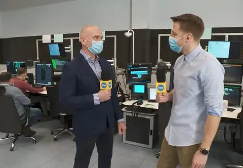 Ta praca jest bardzo stresująca. Kto może zostać kontrolerem lotów?