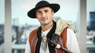 Do tej pory unikali pokazywania twarzy dzieci. Tym razem Sebastian Karpiel-Bułecka zrobił wyjątek