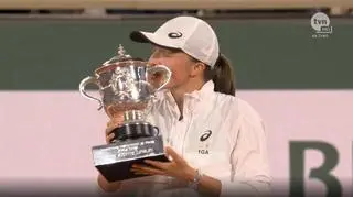 Iga Świątek tryumfatorką Roland Garros 2022. Polka zwycięża po raz 35. z rzędu