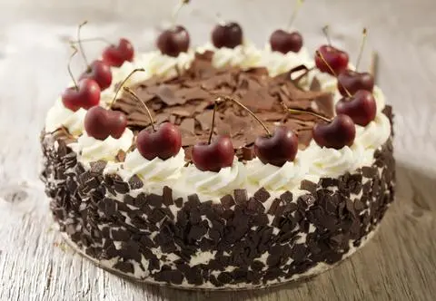 Obłędny w smaku tort węgierski. Poznaj przepis