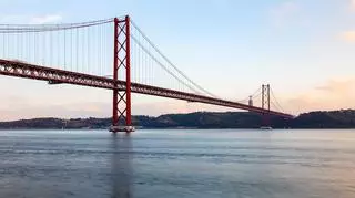Most 25 Kwietnia i inne atrakcje Lizbony