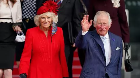 Król Karol III i królowa małżonka Camilla