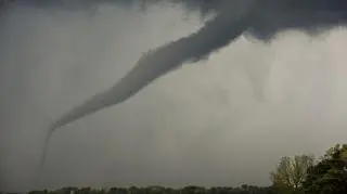W Polsce znów pojawiło się to rzadkie i niebezpieczne zjawisko pogodowe. Zobacz nagranie