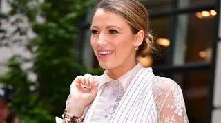 Klasyka w modnym wydaniu, czyli nieprzeciętny styl Blake Lively. Na jakie ubrania i dodatki stawia aktorka?