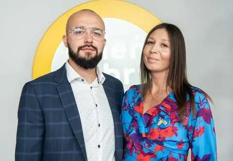 Aneta i Robert ze "Ślubu od pierwszego wejrzenia" powitali na świecie drugie dziecko. "Ekstremalnie skrajny wcześniak"