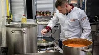 Startuje jubileuszowy sezon "Kuchennych rewolucji". Co wydarzy się w pierwszym odcinku?