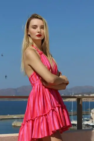 Amelia z "40 kontra 20"