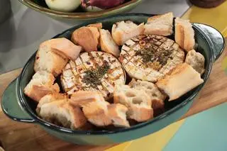 Pieczony camembert