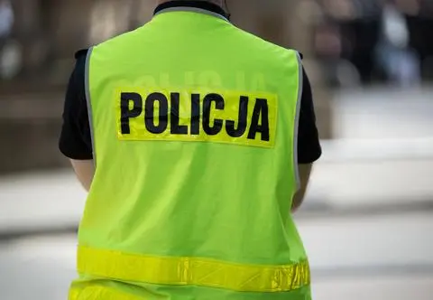 W domu znaleziono ciało kobiety i rannego mężczyznę. "Widać było dużo ran"