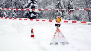 Atak zimy w Europie. Śnieżyce, odwołane loty i paraliż na drogach
