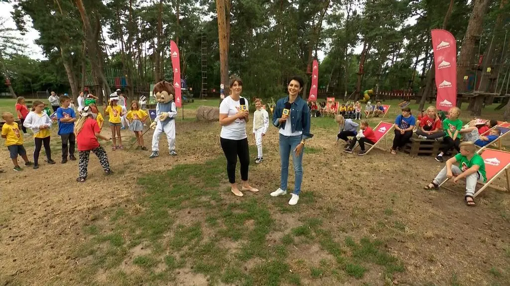 Dorota Gardias i Aldona Antczak podczas rozmowy w Parku Julinek