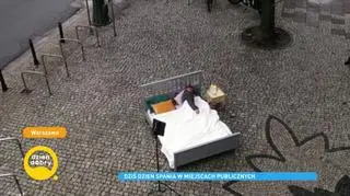 Dziś Dzień Spania w Miejscach Publicznych